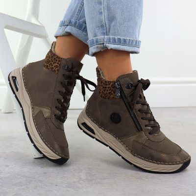 5. Botki damskie z panterką brązowe Rieker 44565-25