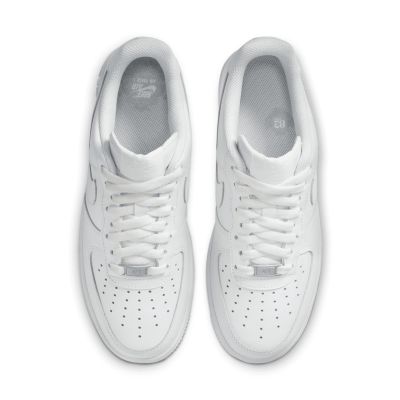 3. Buty Nike Air Force 1 '07 W DD8959-100