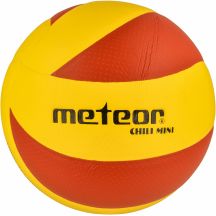 Piłka Meteor Chili PU została wykonana z miękkiego tworzywa które zapewnia dobre odbicie i komfort gry.