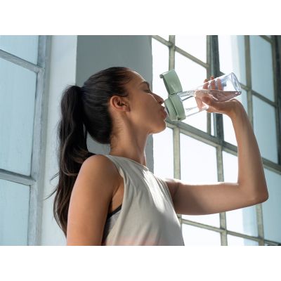 9. Butelka filtrująca Brita Vital pastelowa zieleń 2 dyski