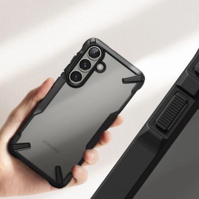 5. Etui Ringke Fusion X na Samsung Galaxy S25+ - czarny