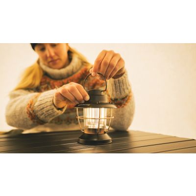 4. Lampa turystyczna Robens Munros Rechargeable Lantern