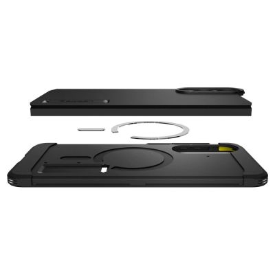 8. Etui Spigen Tough Armor MagSafe na Samsung Galaxy S25 Edge - czarne