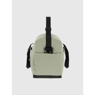 3. Torba treningowa (28 L) 4F 4FWSS25ATBAU017-44S