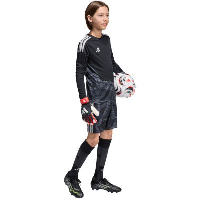6. Spodenki dla dzieci adidas Tiro 26 Competition Goalkeeper czarno-szare KC5468