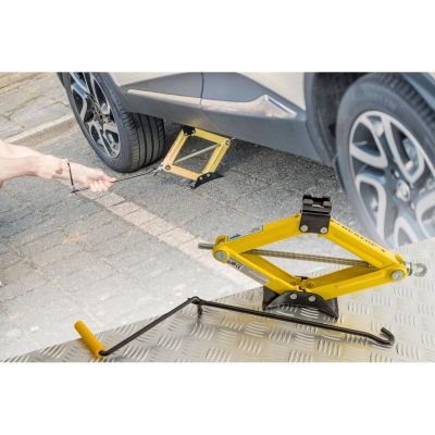 6. PODNOŚNIK SAMOCHODOWY LEWAREK TRAPEZ DUNLOP 1500KG