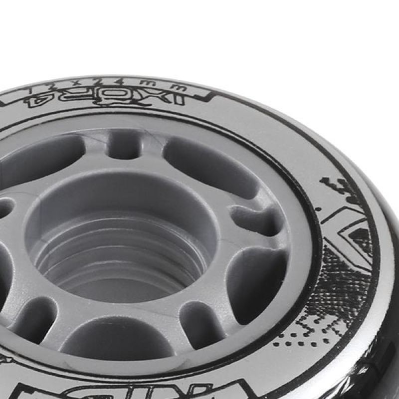 3. PU 70x24 82A CZARNE KÓŁKA (4 szt.) NILS EXTREME