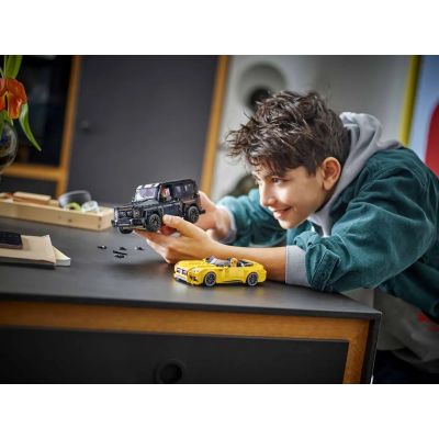 6. LEGO Speed Champions 76924 Mercedes-AMG G 63 i Mercedes-AMG SL 63