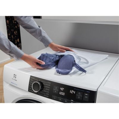10. Woreczki do prania ELECTROLUX M5WPWB01