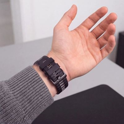 6. Pasek Tech-Protect Iconband Pro na Garmin Fenix 5X / 5X Plus / 6X / 6X Pro / 7X / 8 / 8 Pro / 9 / 9 Pro (47 mm) - czarno-szary