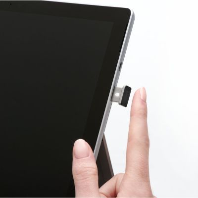 7. Kensington Zabezpieczenie z czytnikiem linii papilarnych VeriMark™ - Windows Hello™