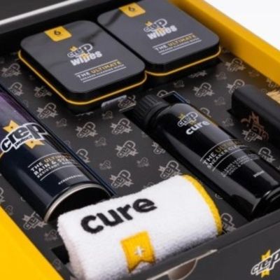 4. Zestaw kosmetyków do czyszczenia butów Crep Protect Ultimate Shoe Care Gift Pack V2 - CP007N