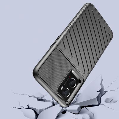 4. Thunder Case elastyczne pancerne etui pokrowiec Oppo A76 / Oppo A36 / Realme 9i czarny