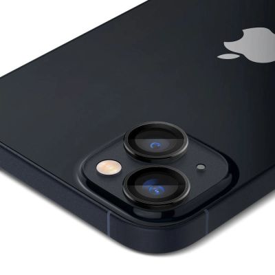 4. Osłona aparatu Spigen Glas.tR EZ Fit Optik Camera Protector na iPhone 14 / Plus / 15 / Plus - czarna 2 szt.