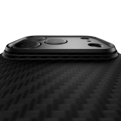 8. Etui AMAZINGTHING Titan Max Lens na iPhone 18 Pro z włókna aramidowego z osłoną aparatu kompatybilne z MagSafe - czarne
