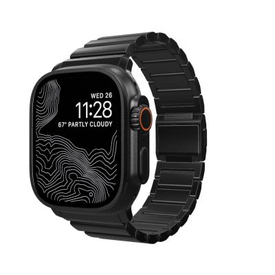 3. NOMAD Titanium Band - tytanowa bransoleta do Apple Watch 46mm/49mm (black hardware) V2