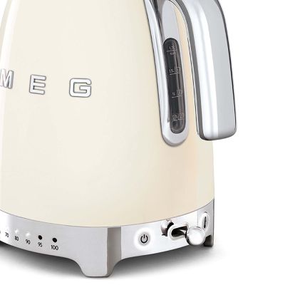 28. Czajnik elektryczny SMEG KLF04CREU kremowy