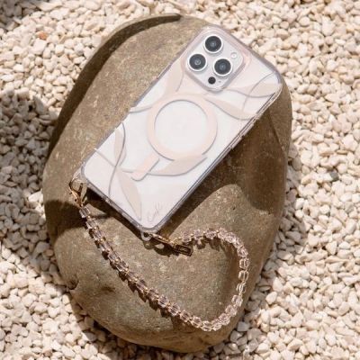 10. Etui UNIQ Coehl Verdure Magnetic Charging na iPhone 16 Pro - przezroczyste