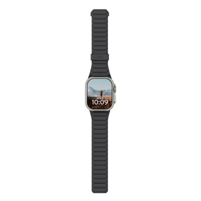 11. UAG Pathfinder - silikonowy dwustronny pasek magnetyczny do Apple Watch series 4-6 & SE 1-3, 44mm / series 7-9, 45mm / series 10-11, 46mm / Ultra 1-3, 49mm (ash/lava)