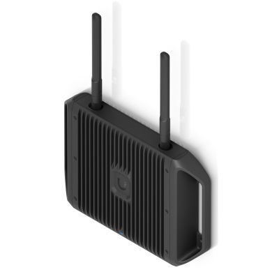 7. Ubiquiti UCG-Industrial gateway/kontroler 1000, 2500, 10000 Mbit/s