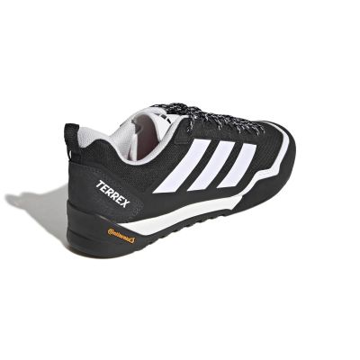 4. Buty adidas Terrex Skychaser Solo 3 HQ9175