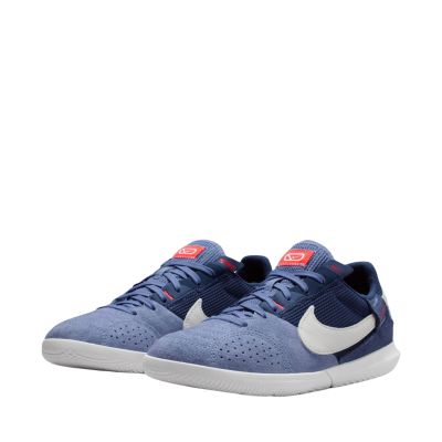8. Buty piłkarskie dla dzieci Nike Streetgato HM8757 500