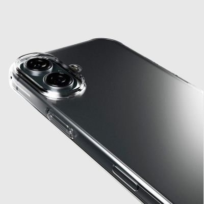 7. Etui SBS Skinny Cover na iPhone 16 - przezroczyste