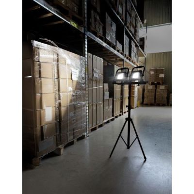 8. Reflektor roboczy Ansmann FL30W COB-LED 3000lm 18V
