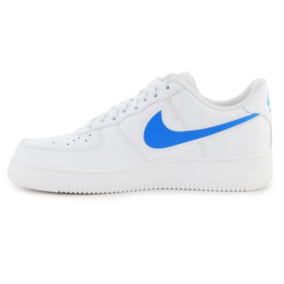 9. Buty Nike Air Force 1 '07 M FN7804-100