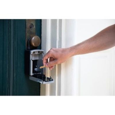6. MASTER LOCK 5440EURD Inteligentna kłódka