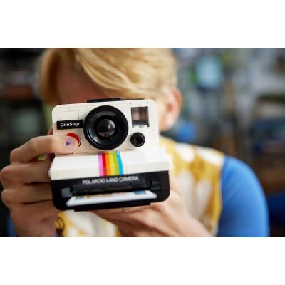 8. LEGO Ideas 21345 Aparat Polaroid OneStep SX-70