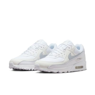 3. Buty Nike Air Max 90 Premium HV4517-100