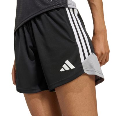 4. Spodenki damskie adidas Tiro 26 Competition Training czarne JX0048