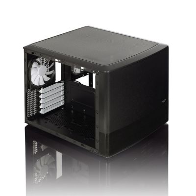 7. Fractal Design NODE 804 Sześcian Czarny