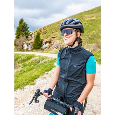 2. Kamizelka rowerowa NORTHWAVE Rainskin Vest ciemny szary