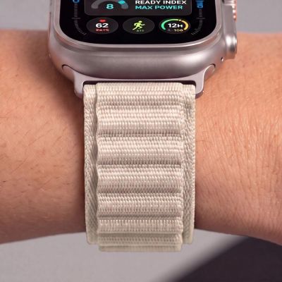 8. Pasek Tech-Protect Nylon Pro na Apple Watch 44 / 45 / 46 / 49 mm - beżowy