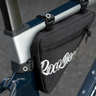 5. Torba rowerowa Rockbros G001 Flash Journey na ramę trójkątna 0.8 l - czarna