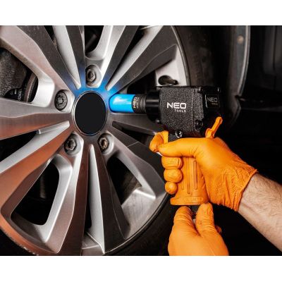 7. NEO tools 14-004 wkrętak zasilany/zakrętark udarowy