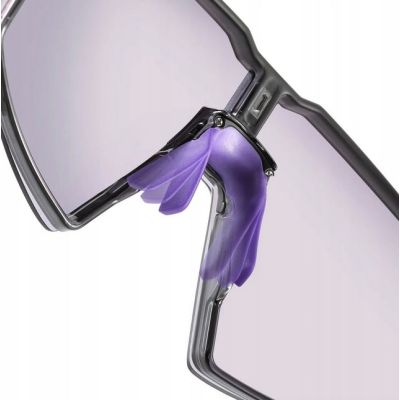 7. Okulary Julbo Edge - matowy czarny/pom.