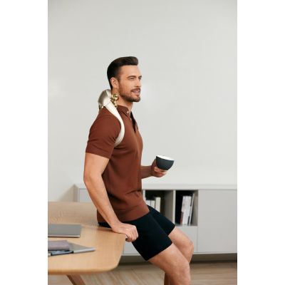 13. Masażer do karku SKG H7 Ultra szary