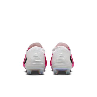 6. Buty Nike Phantom 6 Low Elite FG T IH1778-900