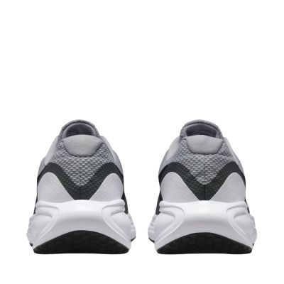 3. Buty męskie Nike Revolution 8 HJ9198 004