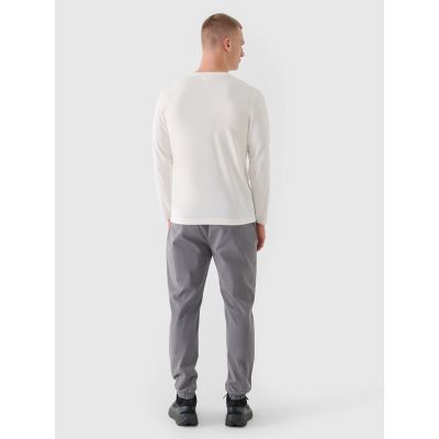 5. Spodnie casual joggery męskie 4F 4FWMM00TTROM0944-25S