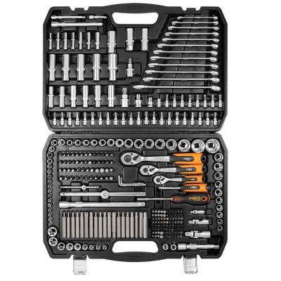 4. Zestaw kluczy 300 elementów 1/2", 3/8", 1/4"