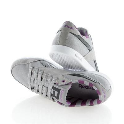 4. REEBOK FABULISTA V45091