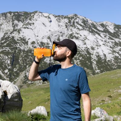 3. Butelka trytanowa Alpinus Trysil 650 ml pomarańczowa UZ11711