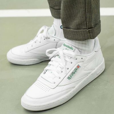 7. Buty sportowe damskie białe Reebok Club C (CN0905)