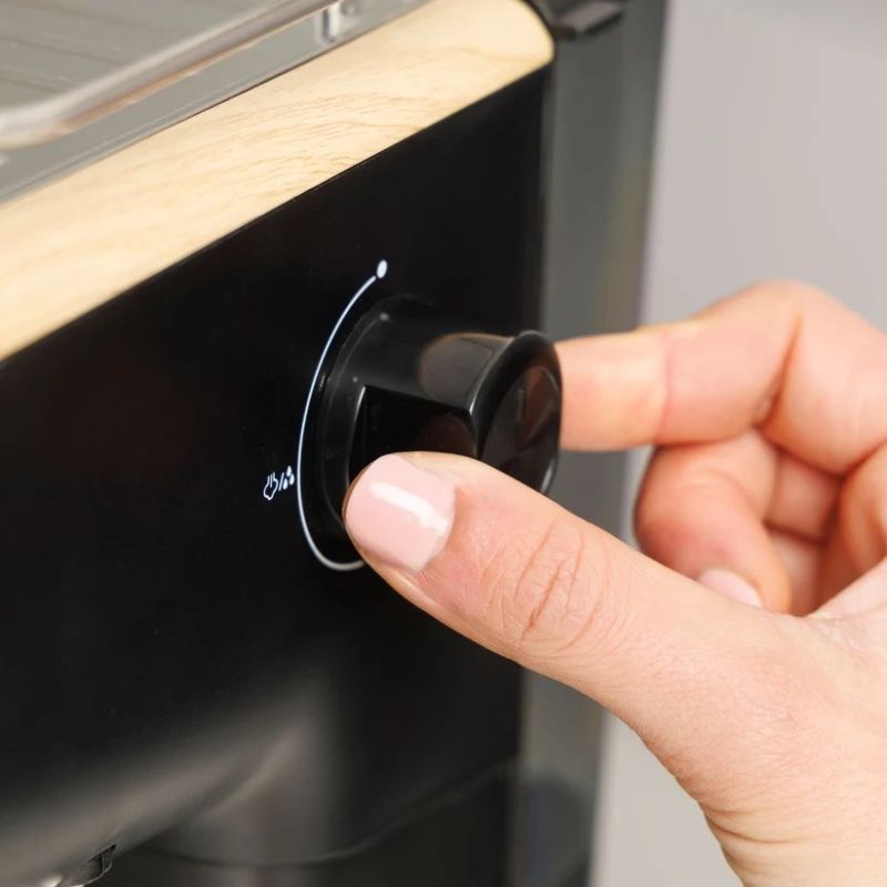 5. Ekspres kolbowy Taurus Onyx Moka 1050W | 20 bar drewno