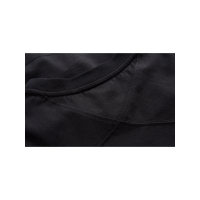 4. T-shirt Sail Racing W Race Heavy Tee czarny