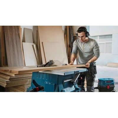 2. Piła tarczowa Bosch GTS 254 4300 RPM